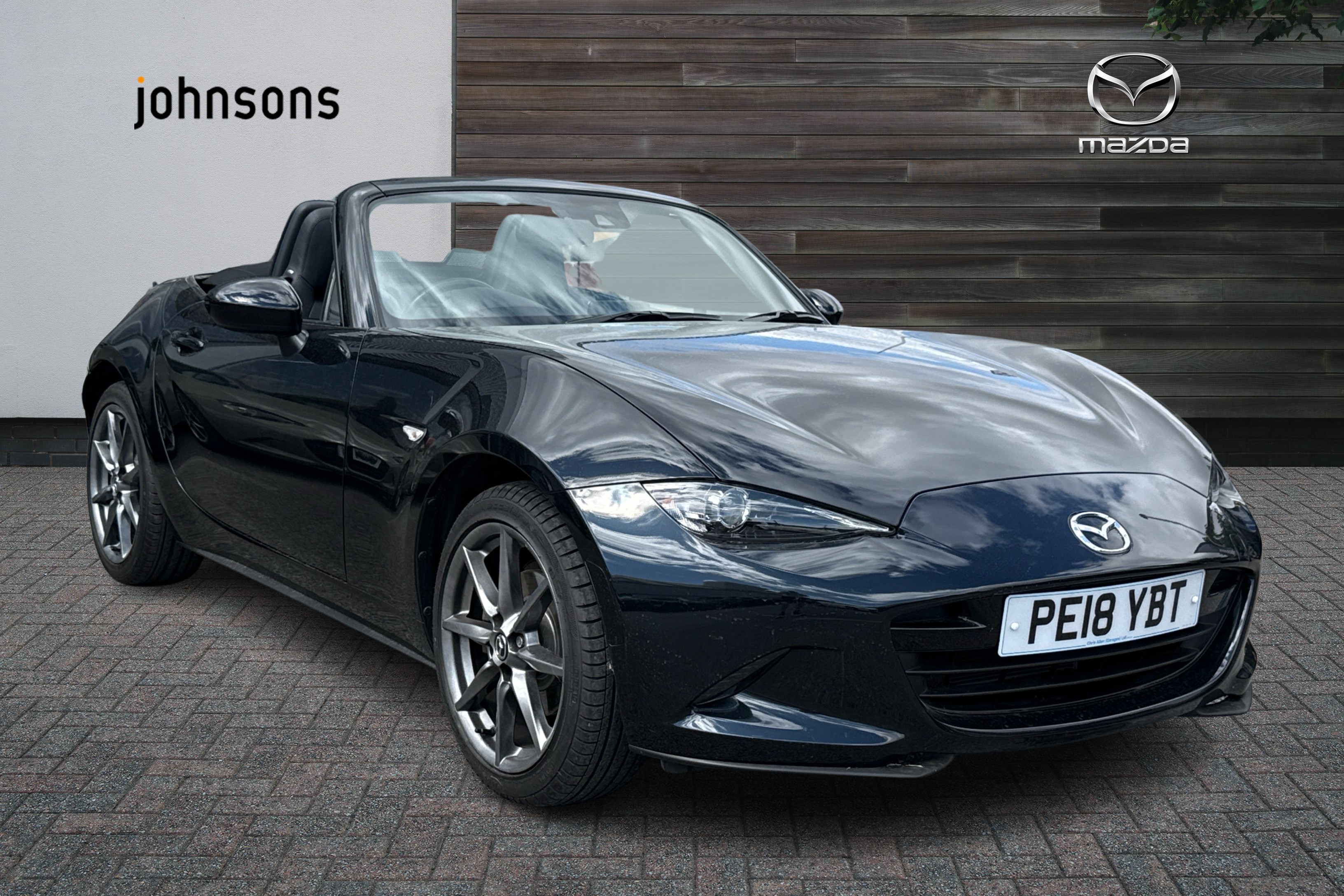 Mazda MX-5 listing photo