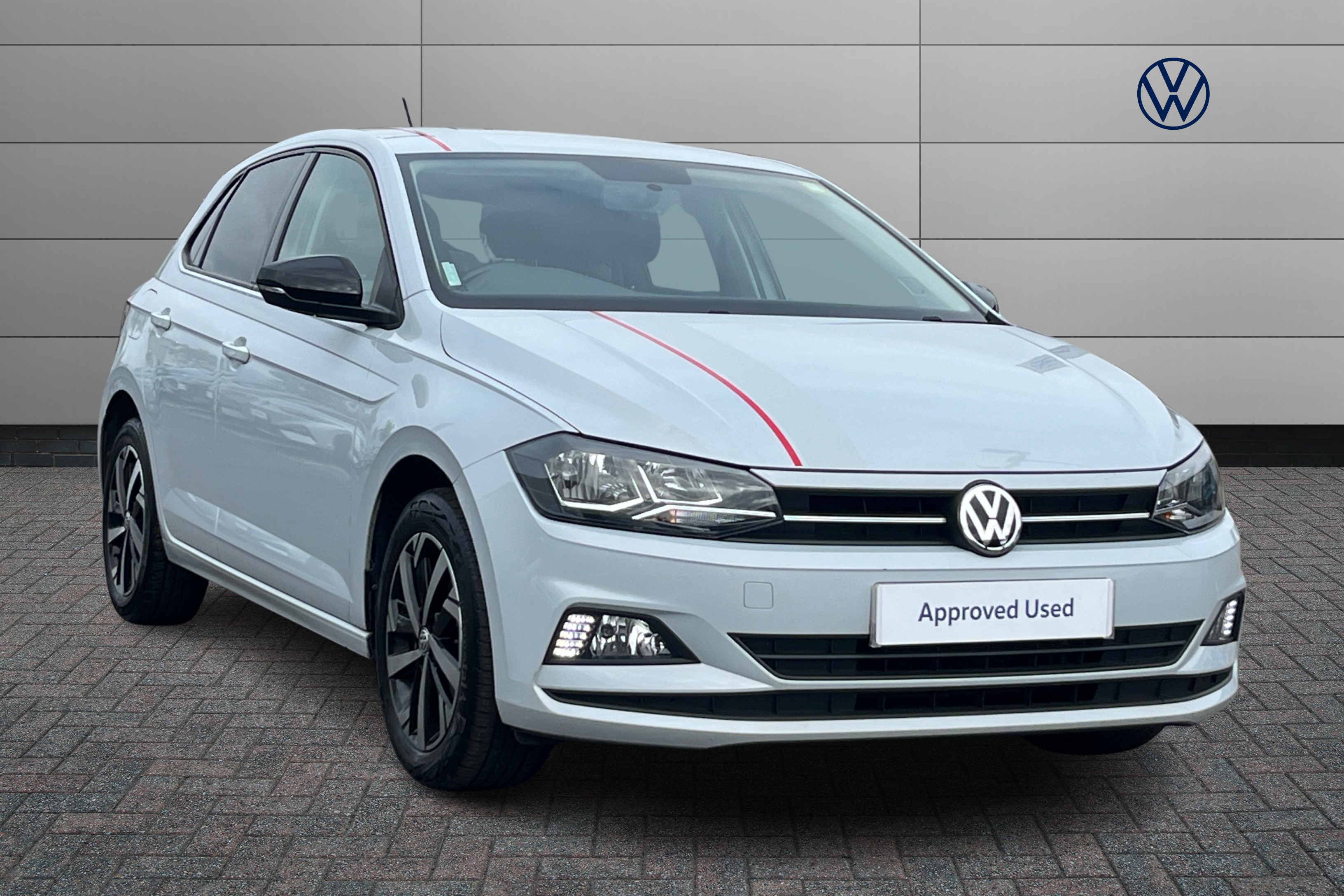 Volkswagen Polo listing photo