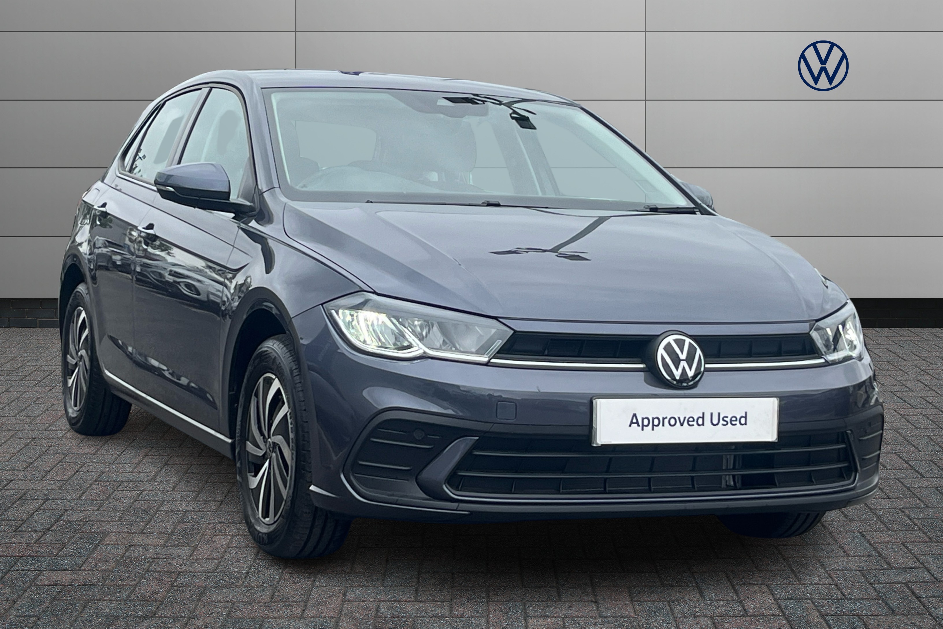 Volkswagen Polo listing photo