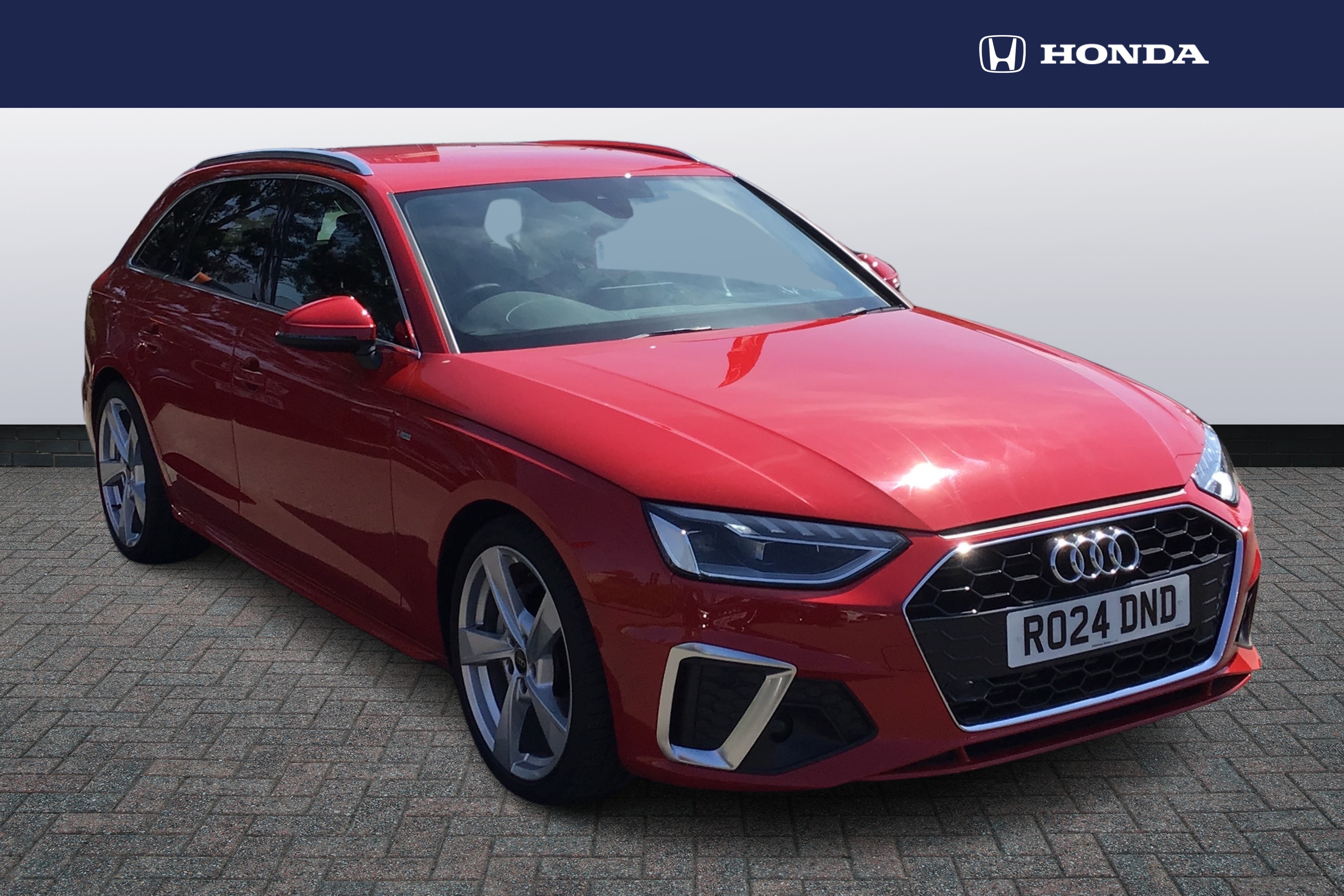 Audi A4 listing photo