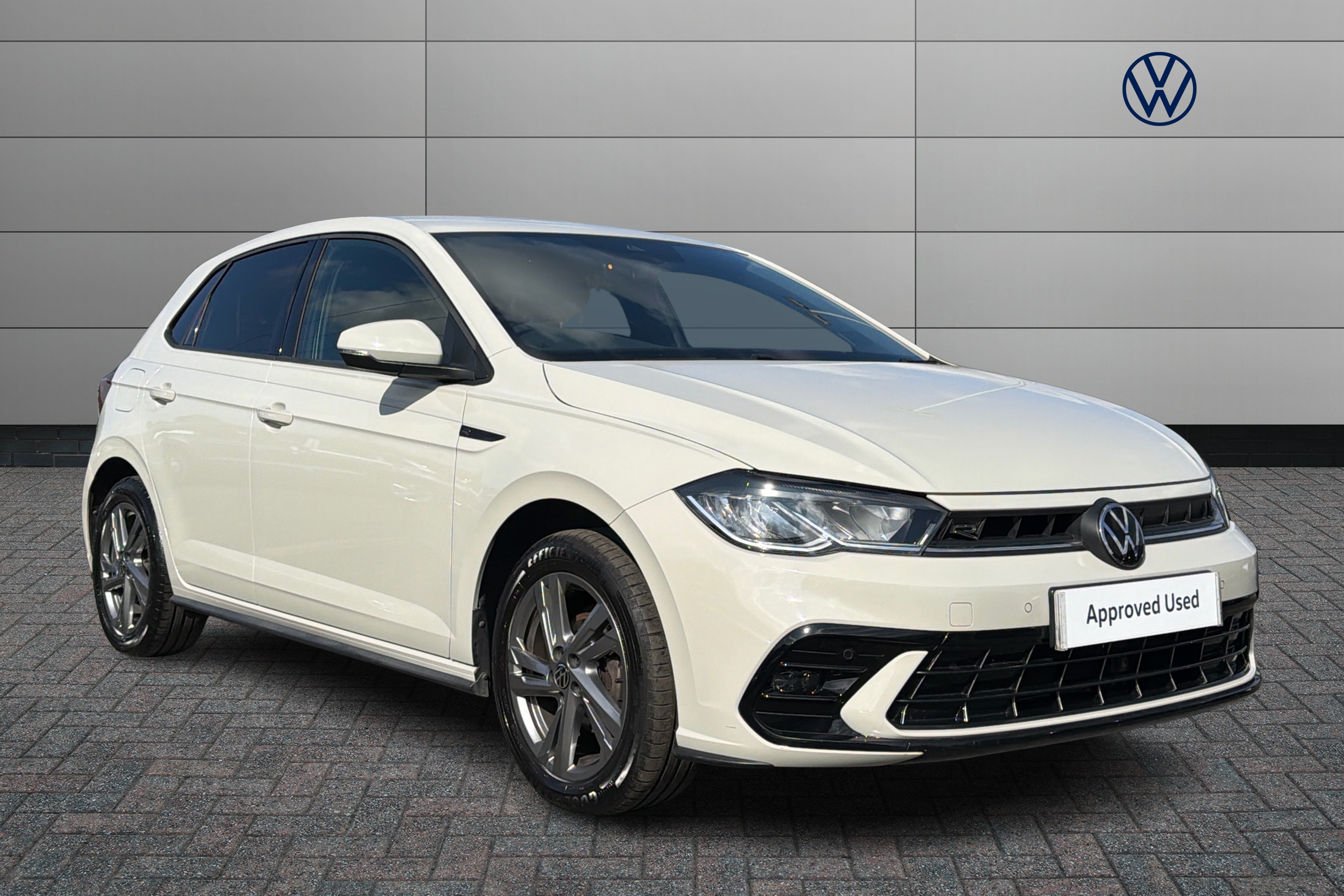Volkswagen Polo listing photo