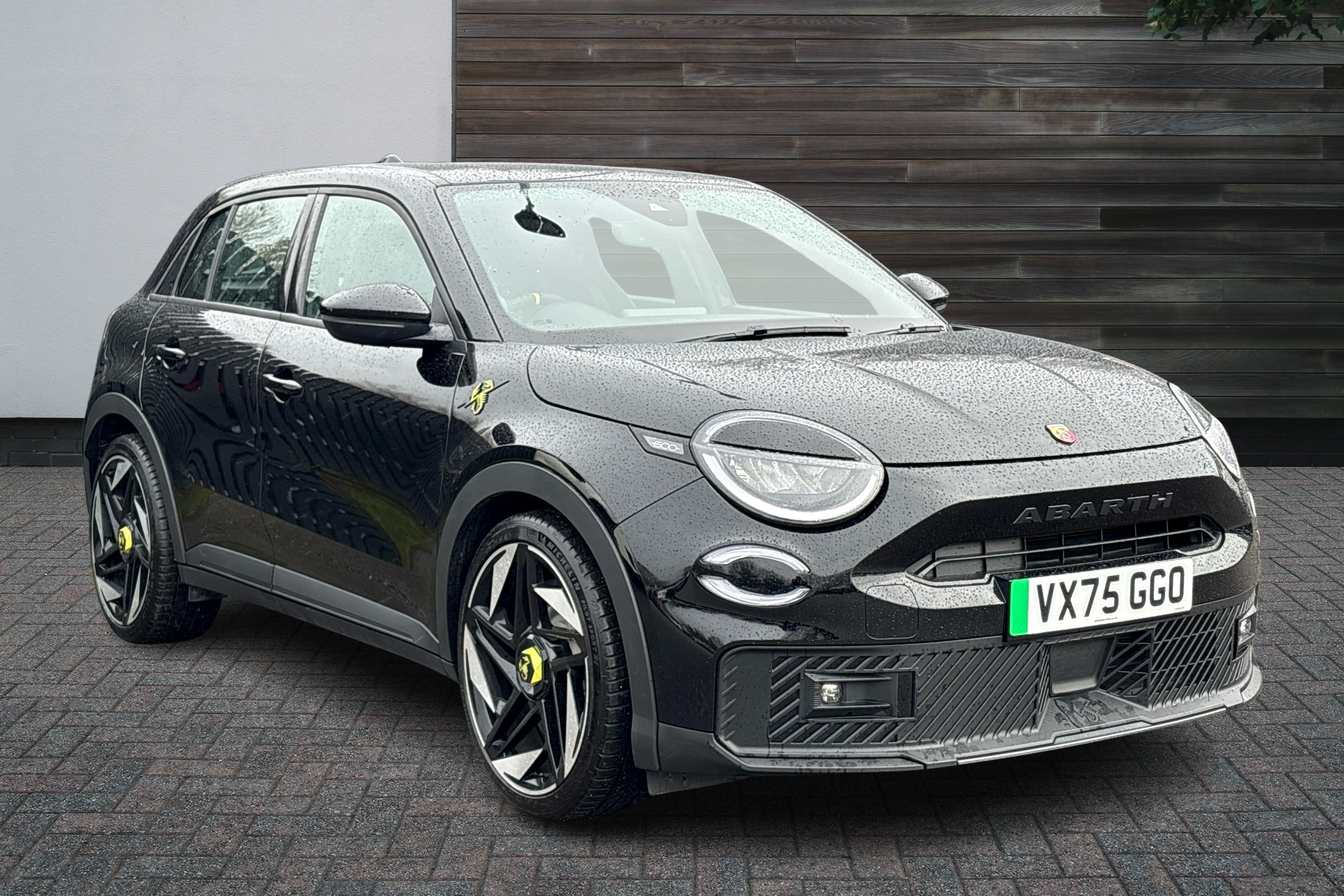 Abarth 600 listing photo