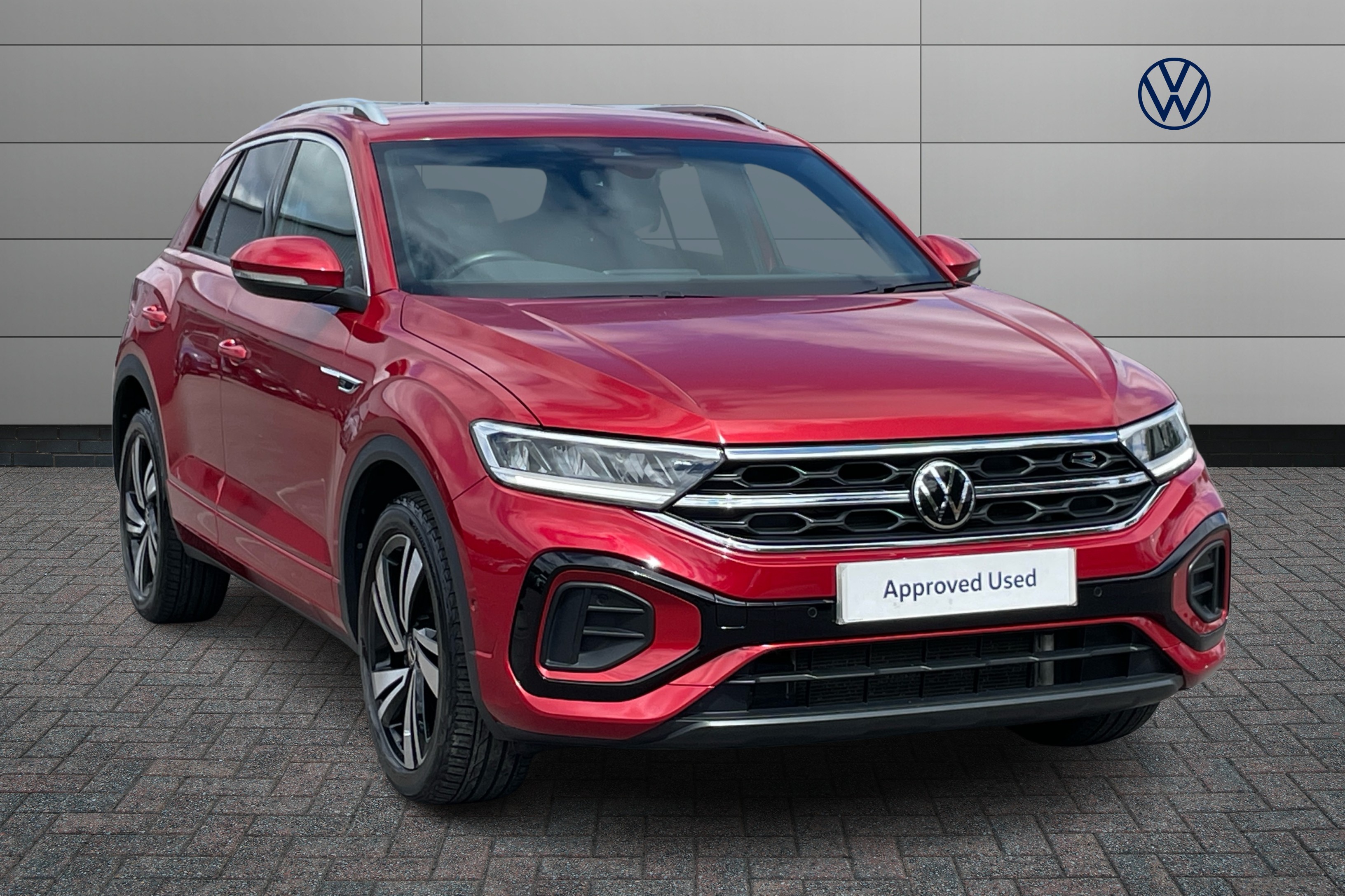 Volkswagen T-Roc listing photo