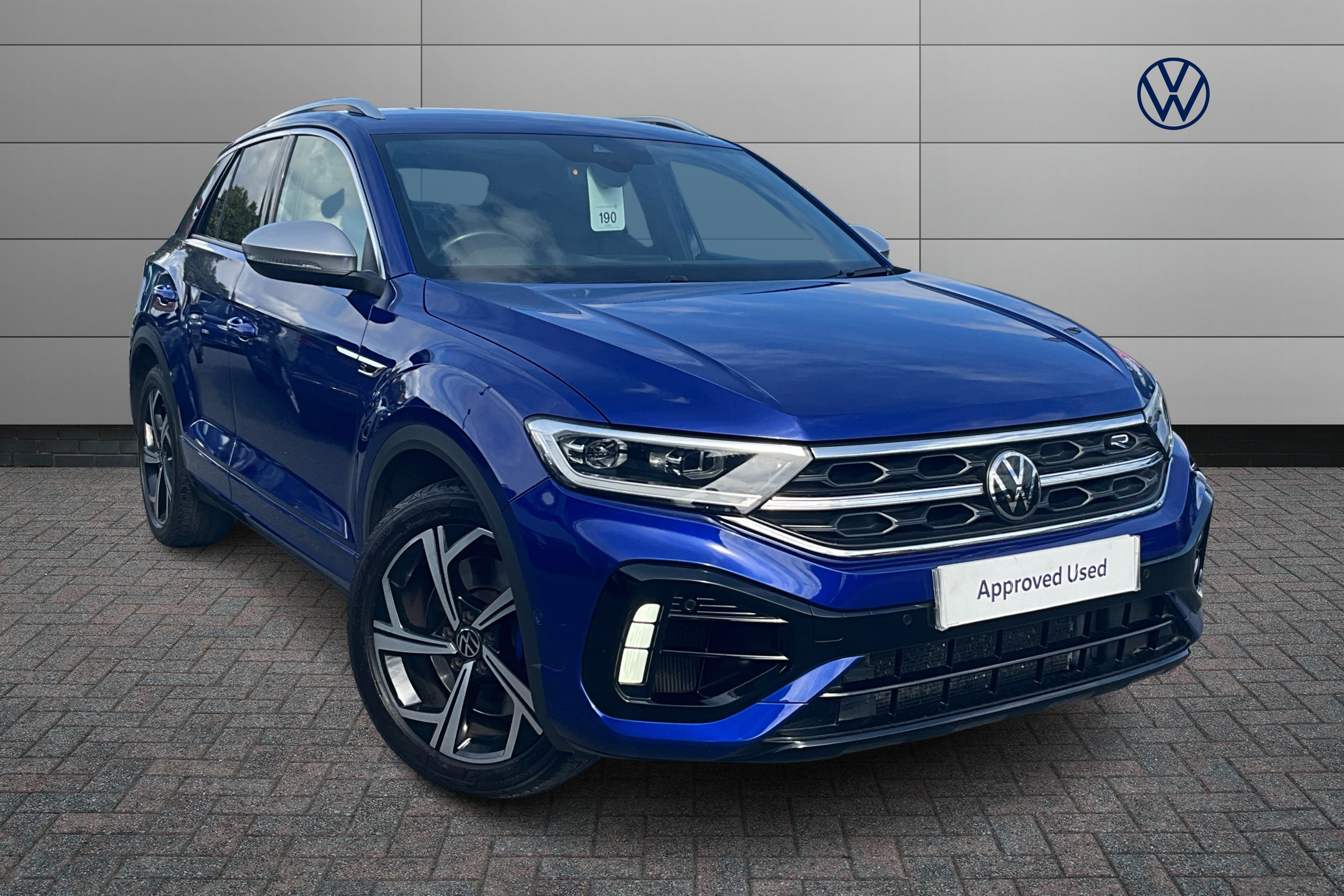 Volkswagen T-Roc listing photo