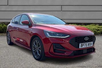 2025 FORD FOCUS ST LINE AVAILABLE FOR HOME DELIVERY 2025 AUTOMATIC 2,097 MILES PETROL 387.54... photo