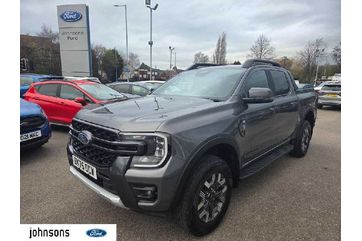 2025 FORD RANGER WILDTRAK AVAILABLE FOR HOME DELIVERY 2025 AUTOMATIC 7,804 MILES PETROL PARALLEL PHEV... photo