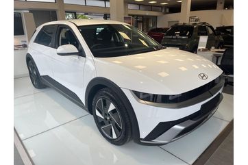 None HYUNDAI IONIQ 5 84KWH PREMIUM AUTO 5DR AVAILABLE FOR HOME DELIVERY AUTOMATIC ATLAS WHITE ELECTRIC... photo