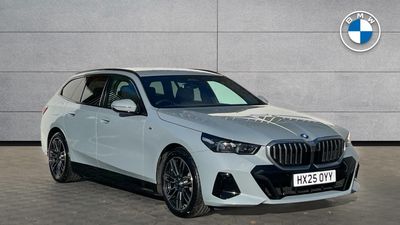 2025 BMW 5 Series 530e M Sport Touring photo