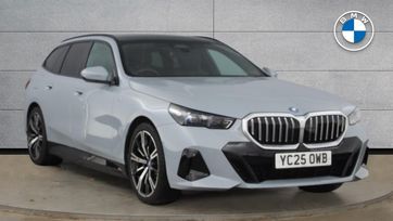 2025 BMW 5 SERIES 530E M SPORT TOURING APPROVED USED BMW 2025 AUTOMATIC 19,562 MILES PETROL... photo