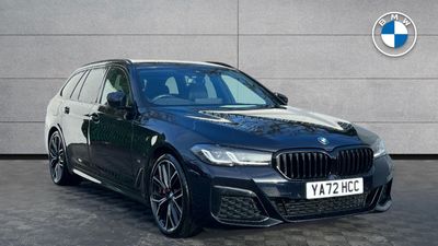 2023 BMW 5 Series 520d M Sport Touring photo