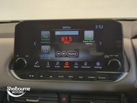 Nissan Qashqai Qashqai 1.3 DiG-T MH N-Connecta [Glass Roof] 5dr Hatchback