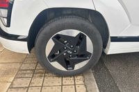 Hyundai KONA 160kW Advance 65kWh 5dr Auto