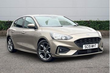 FORD FOCUS 1.0 ECOBOOST 125 ST LINE 5DR AUTO LOW MILEAGE 2019 AUTOMATIC 16,673...