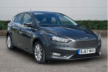 FORD FOCUS 1.0 ECOBOOST 125 TITANIUM 5DR AUTO LOW MILES I AUTOMATIC I NAV...