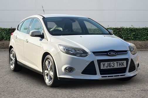 2013 FOCUS 1.6 125 ZETEC 5DR POWERSHIFT JUST SERVICED, AIR CON, AUTO 2013 AUTOMATIC... photo