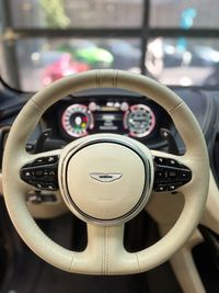 Aston Martin DBX 550 V8 4.0 BI TURBO 550ch 