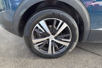 Peugeot 3008  hybrid 225 e-eat8 Allure Pack