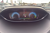 Peugeot 3008  hybrid 225 e-eat8 Allure Pack