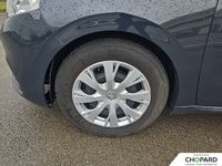 Peugeot 208  1.2 puretech 68ch bvm5 Like