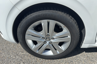 Peugeot 208  puretech 82ch s&s bvm5 Signature