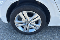 Peugeot 208  puretech 82ch s&s bvm5 Signature