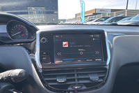 Peugeot 208  puretech 82ch s&s bvm5 Signature