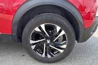 Peugeot 2008  puretech 130 s&s eat8 GT