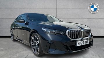 2024 BMW 5 SERIES 520I M SPORT SALOON HOME DELIVERY AVAILABLE 2024 AUTOMATIC 13,697 MILES PETROL... photo