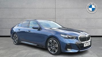 2026 BMW 5 SERIES 520I M SPORT SALOON HOME DELIVERY AVAILABLE 2026 AUTOMATIC 11,746 MILES PETROL... photo