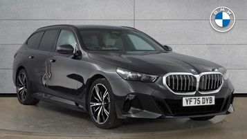 2025 BMW 5 SERIES 530E M SPORT TOURING HOME DELIVERY AVAILABLE 2025 AUTOMATIC 9,788 MILES PETROL... photo