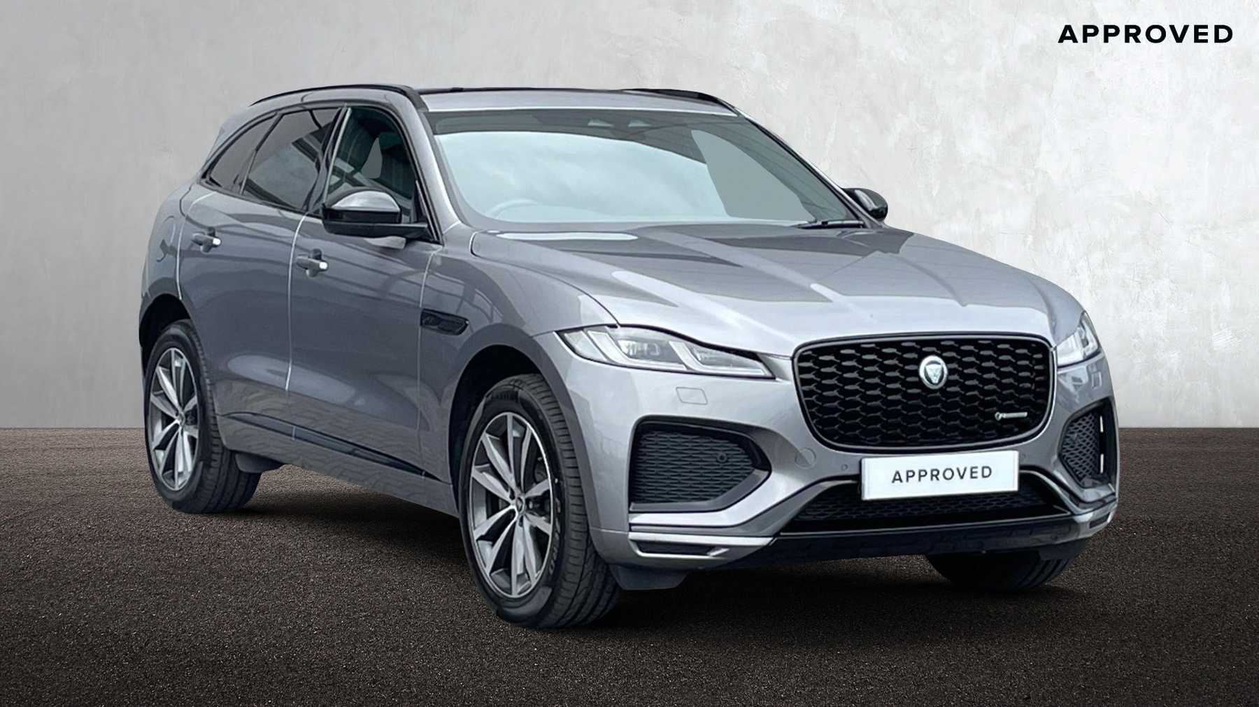 Jaguar F-PACE listing photo