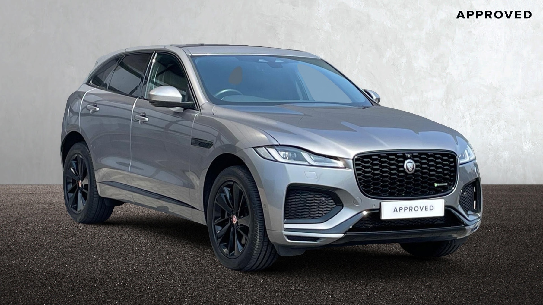 Jaguar F-PACE listing photo