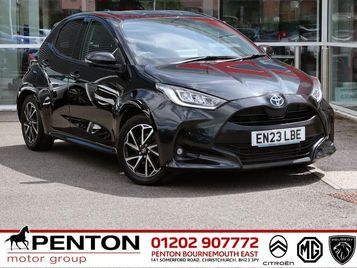 2023 TOYOTA YARIS 1.5 VVT H DESIGN E CVT EURO 6 S S 5DR AUTO... photo