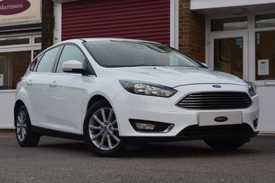 2016 FOCUS 1.0 ECOBOOST 125 TITANIUM 5DR 5,990 SHOW MONTHLY PAYMENT EXAMPLE MILEAGE 64,000... photo