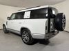 LAND ROVER Defender SE