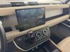 LAND ROVER Defender SE