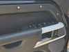 LAND ROVER Defender SE