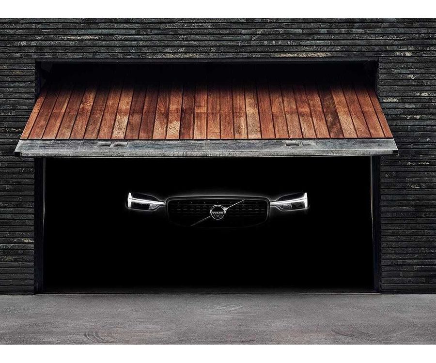 2022 VOLVO XC40