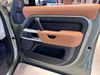 LAND ROVER Defender S