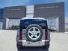 LAND ROVER Defender SE