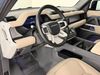 LAND ROVER Defender SE