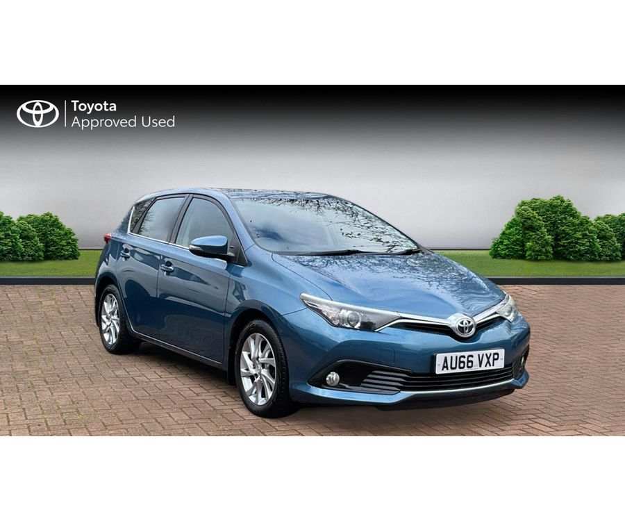 2016 TOYOTA AURIS