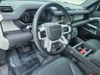 LAND ROVER Defender SE