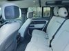 LAND ROVER Defender SE