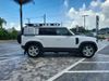 LAND ROVER Defender SE