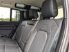 LAND ROVER Defender SE