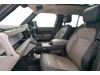 Land Rover Defender D300 X-Dynamic HSE