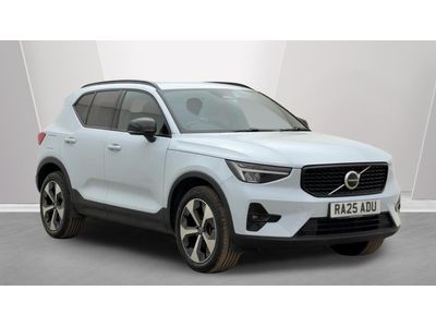 2025 Volvo XC40