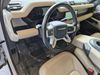 LAND ROVER Defender SE
