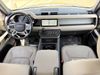 LAND ROVER Defender SE